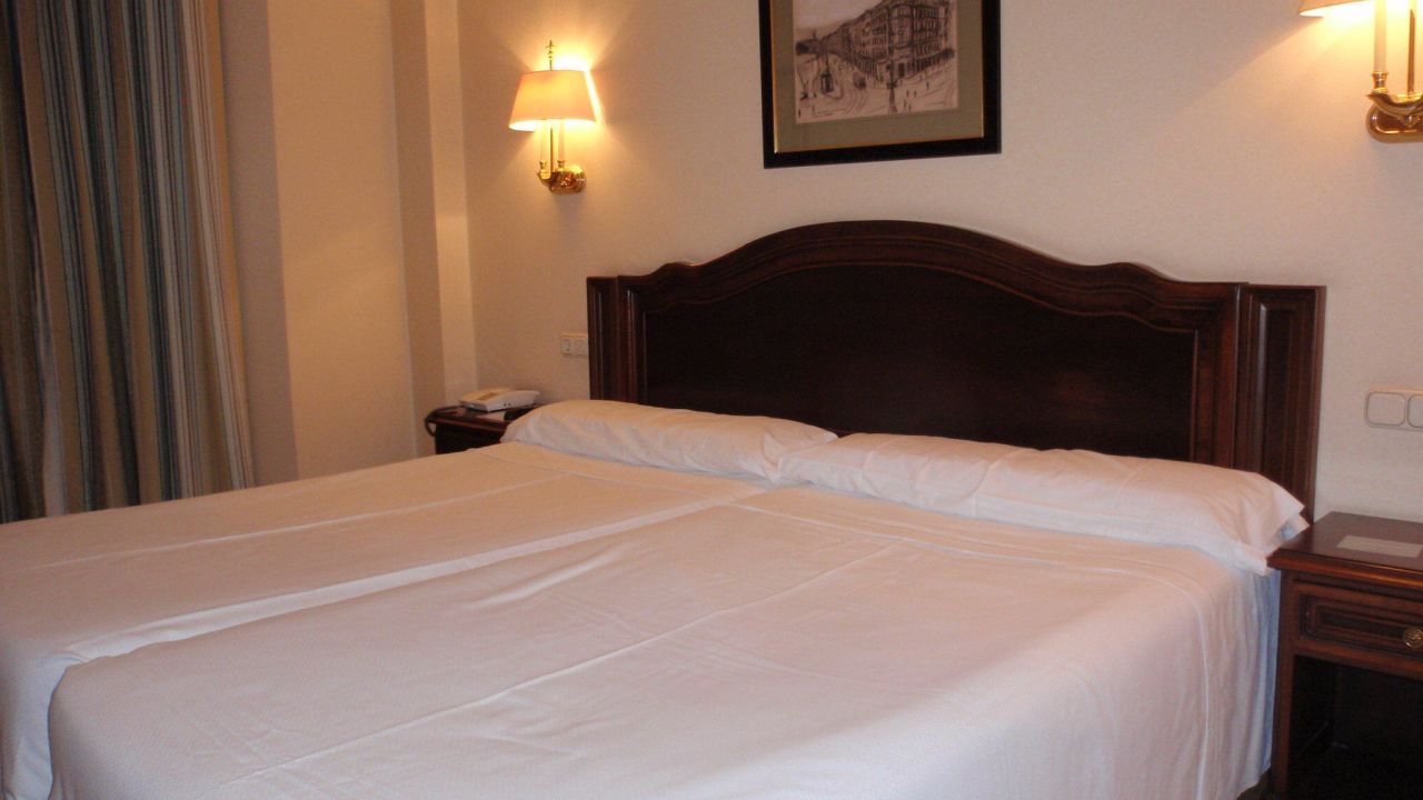 Abando Hotel-Juni 2025