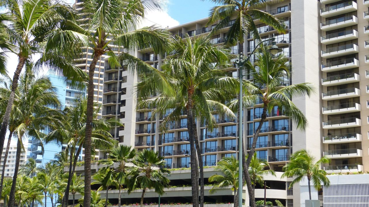 Aqua Palms at Waikiki Hotel-Mai 2025