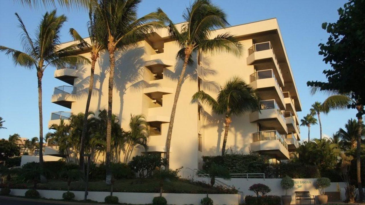 Aston at the Maui Banyan Hotel-Mai 2024