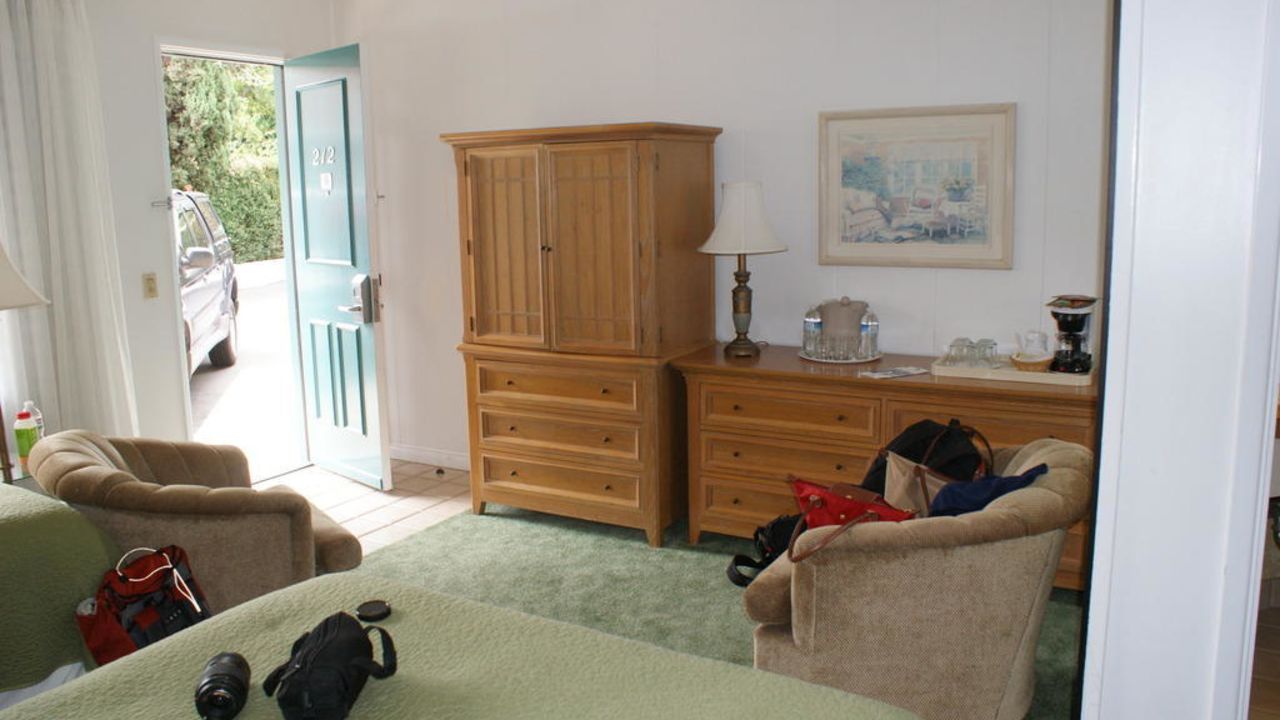 Best Western Encina Lodge Suites Hotel-April 2025