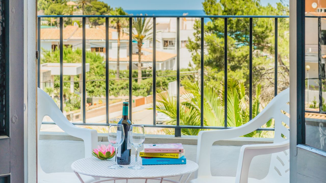 Boutique Hostal Oriola Hotel-April 2025
