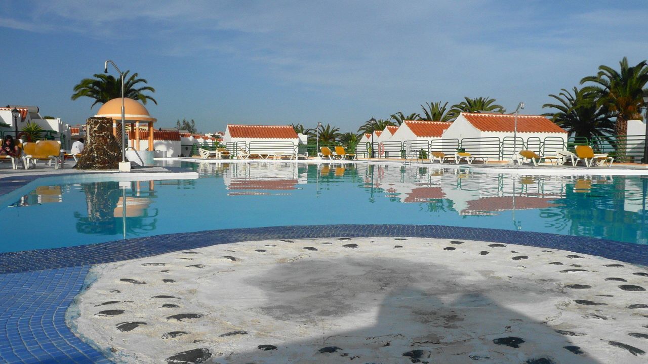 Bungalows Fuertesol Hotel-August 2025