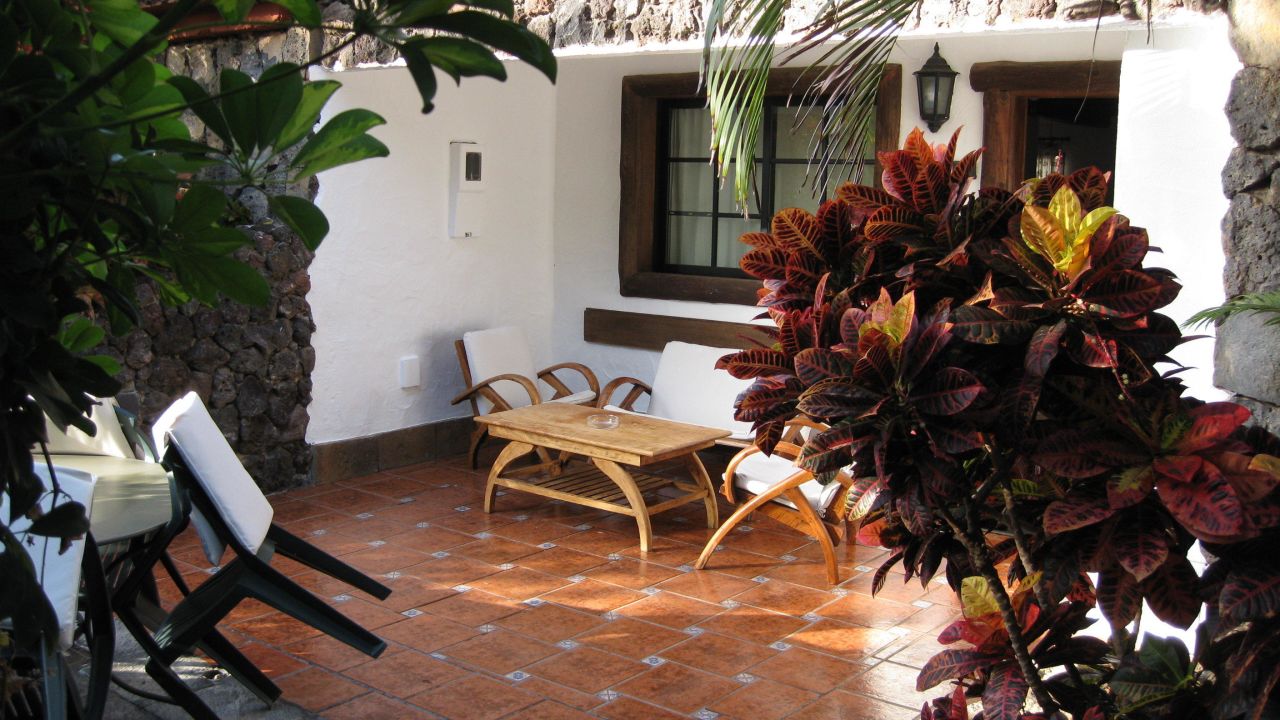 Casas de Las Piedras Hotel-April 2025