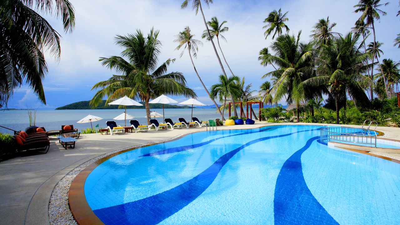 Centra by Centara Coconut Beach Resort Samui Hotel-Mai 2024