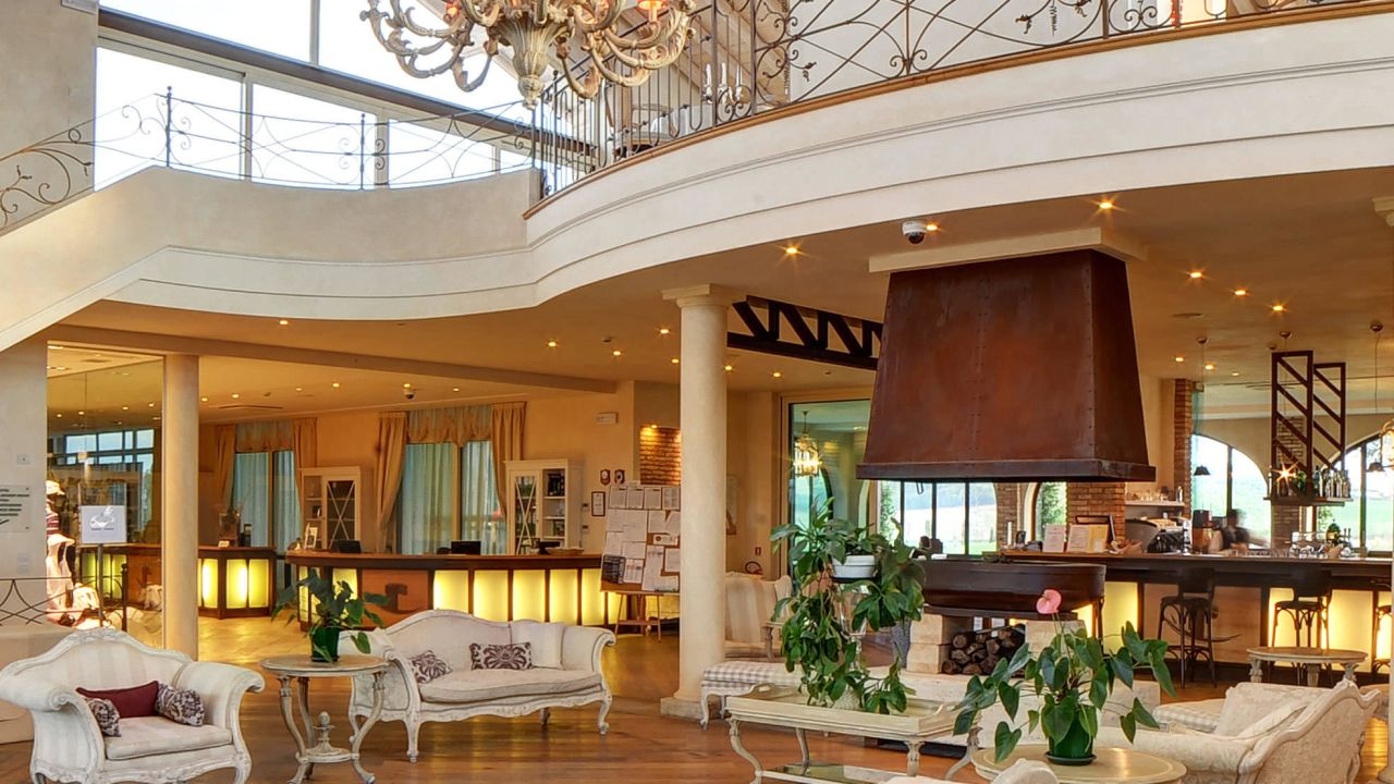 Chervò Golf Spa & Resort San Vigilio Hotel-Mai 2024