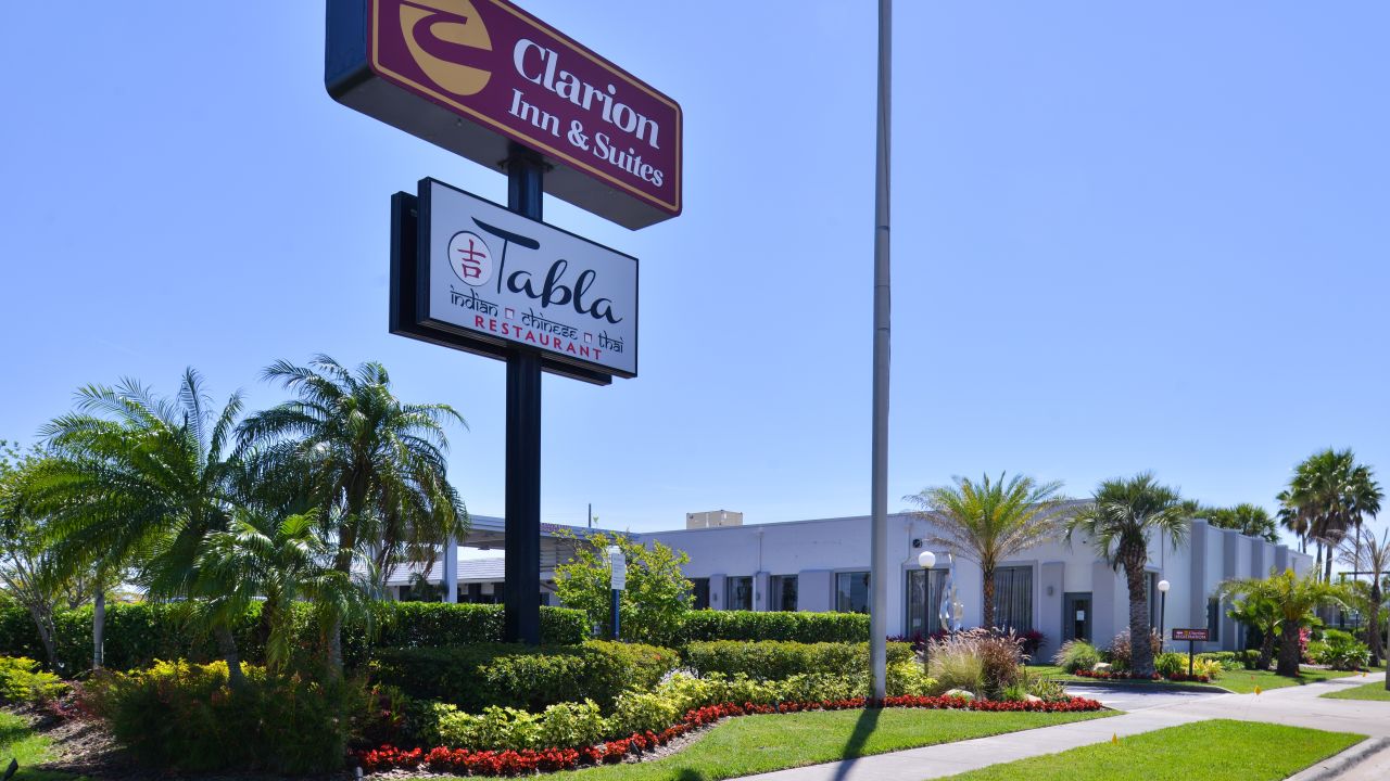 Clarion Inn & Suites Across From Universal Orlando Resort Hotel-Mai 2024