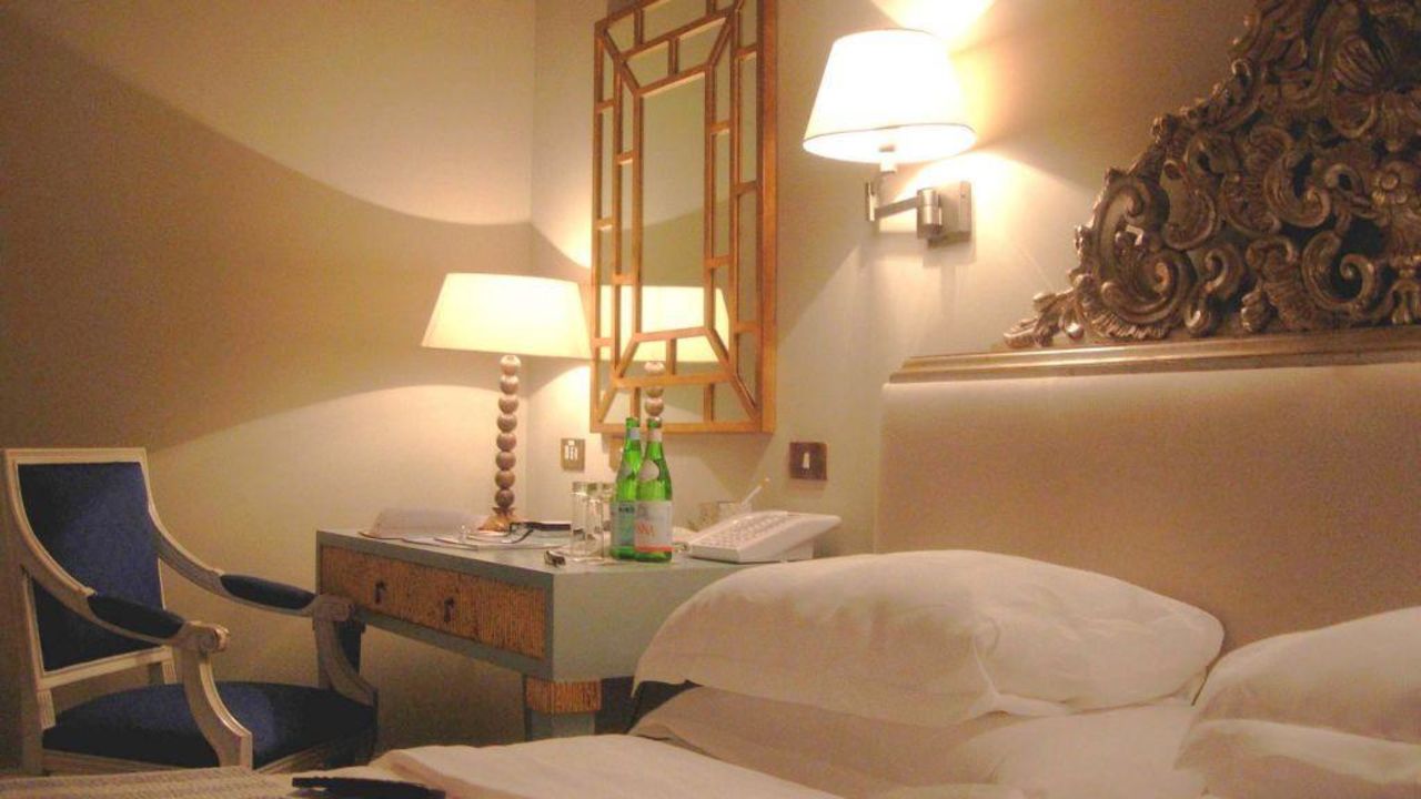 de Russie Hotel-Mai 2025