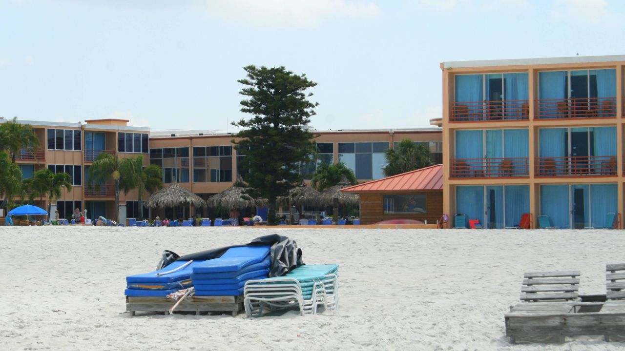 Dolphin Beach Resort Hotel-Mai 2024