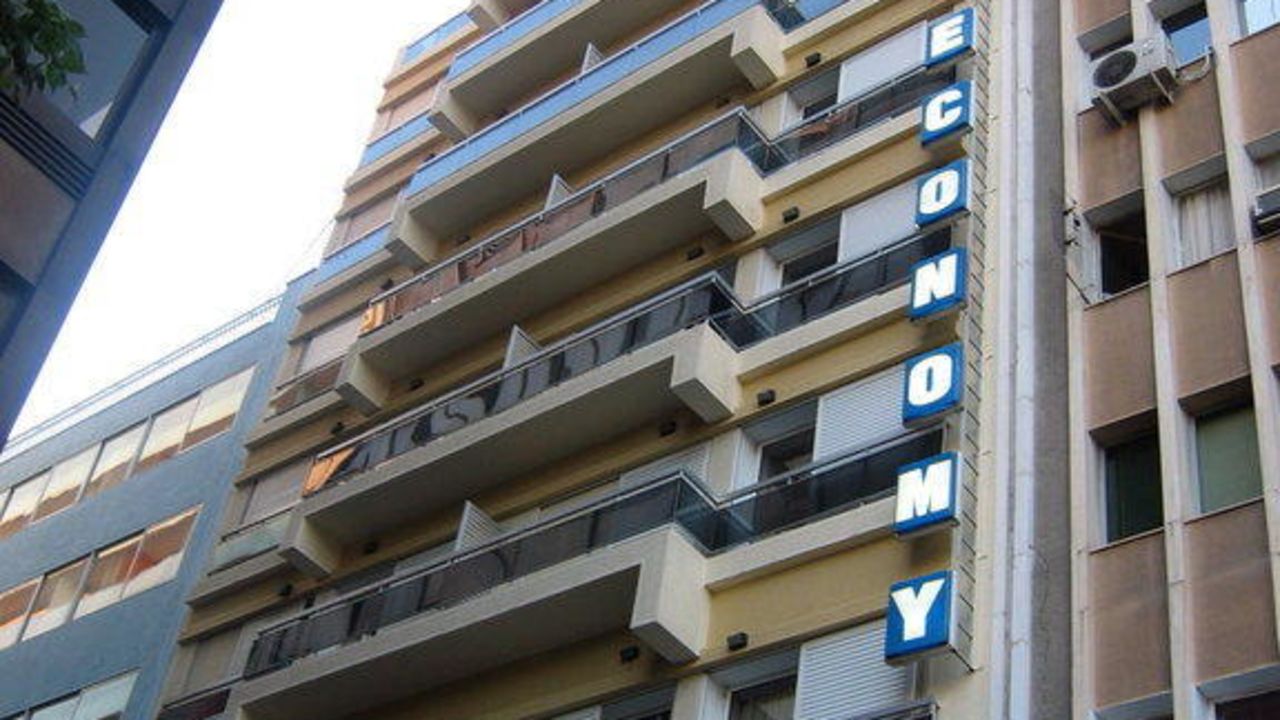 Economy Hotel-Mai 2024
