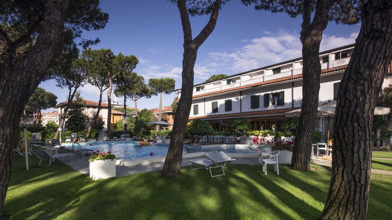El Prado Hotel-Juni 2025