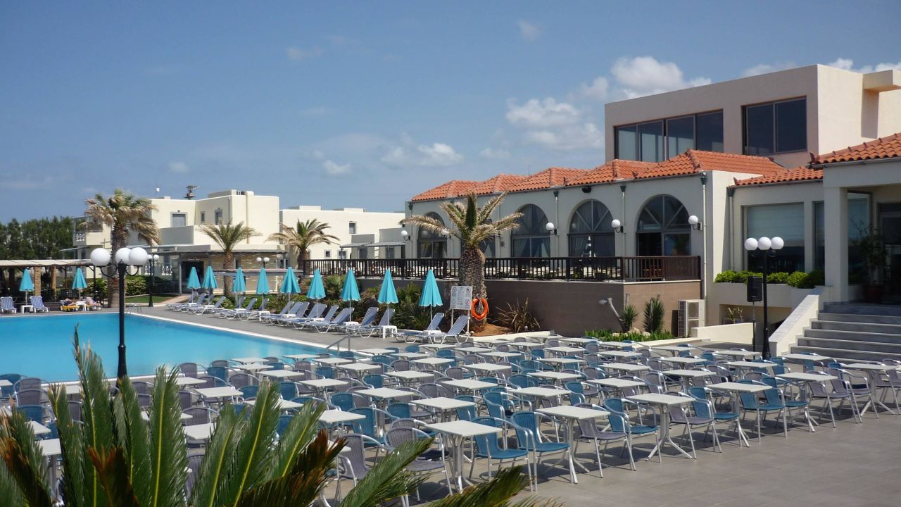 Europa Beach Hotel-Mai 2024