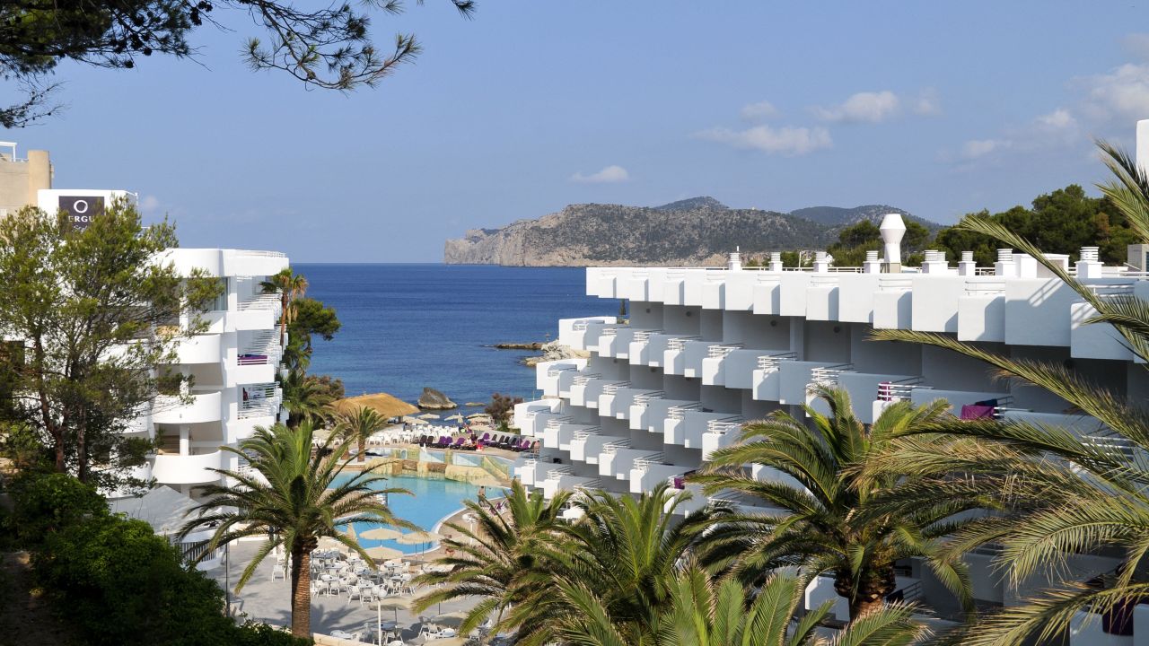 FERGUS Style Cala Blanca Suites Hotel-April 2025