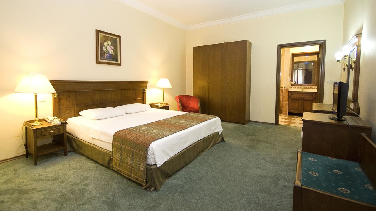Golden Crown Hotel-Juni 2025