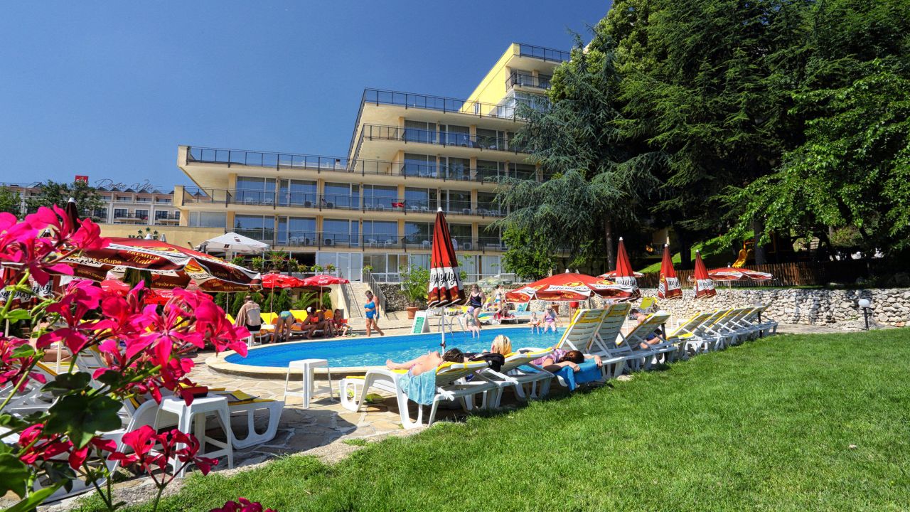 Gradina Hotel-Mai 2024