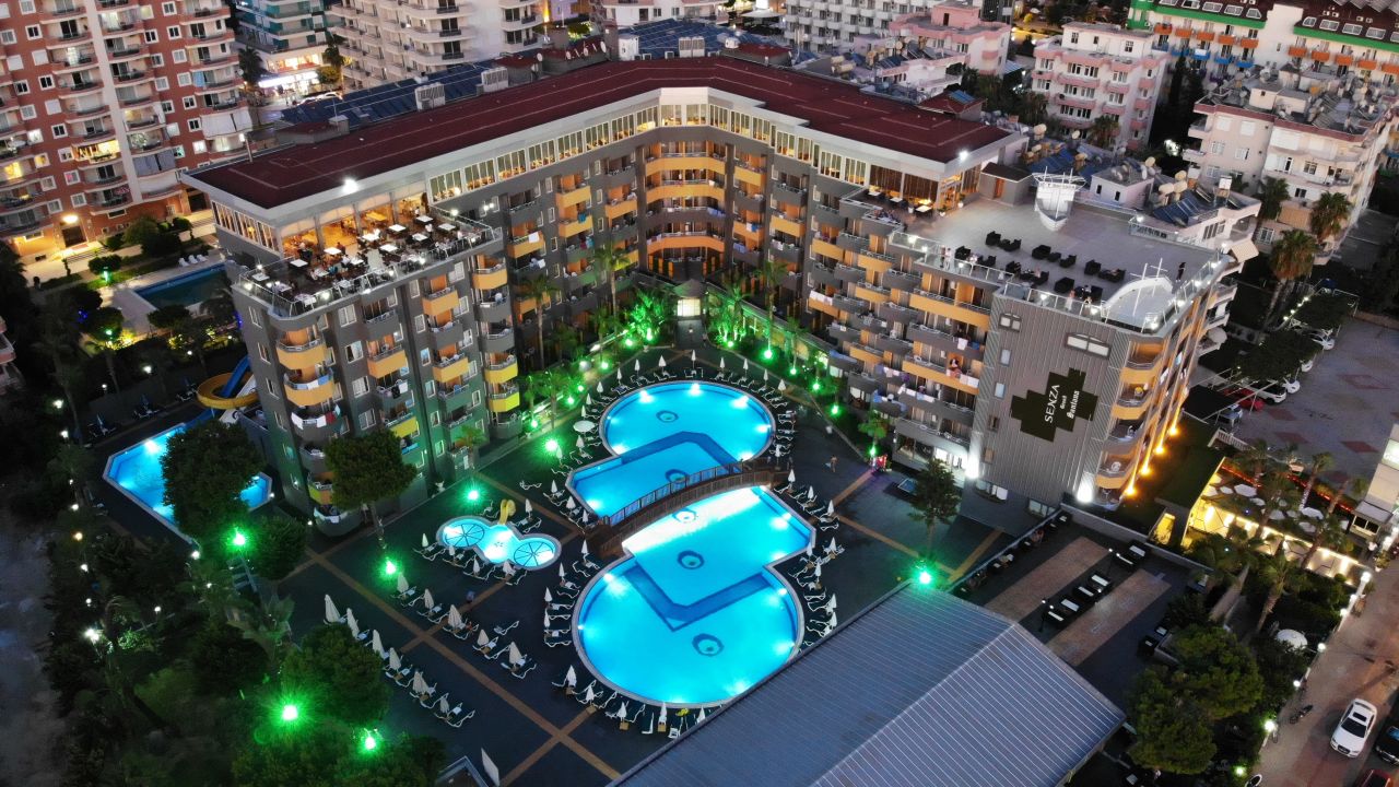 Grand Santana Hotel-Juni 2025