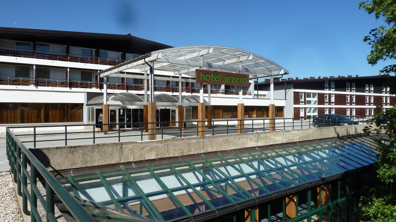 Jezero Hotel-Juni 2025