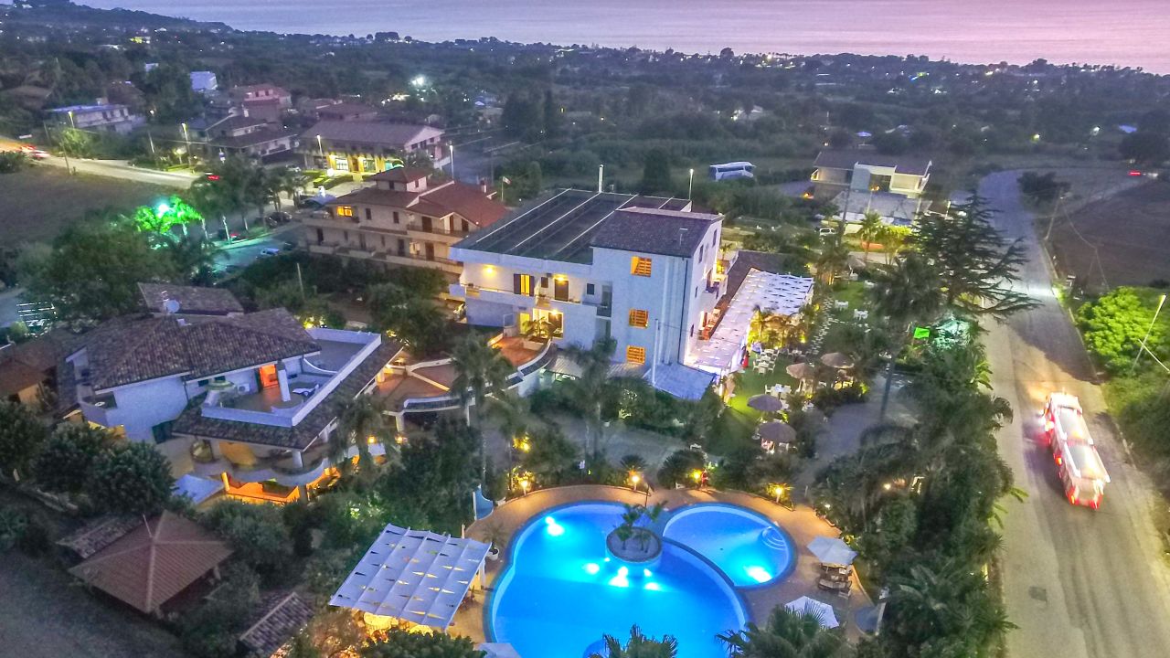 La Bussola Calabria Hotel-April 2025