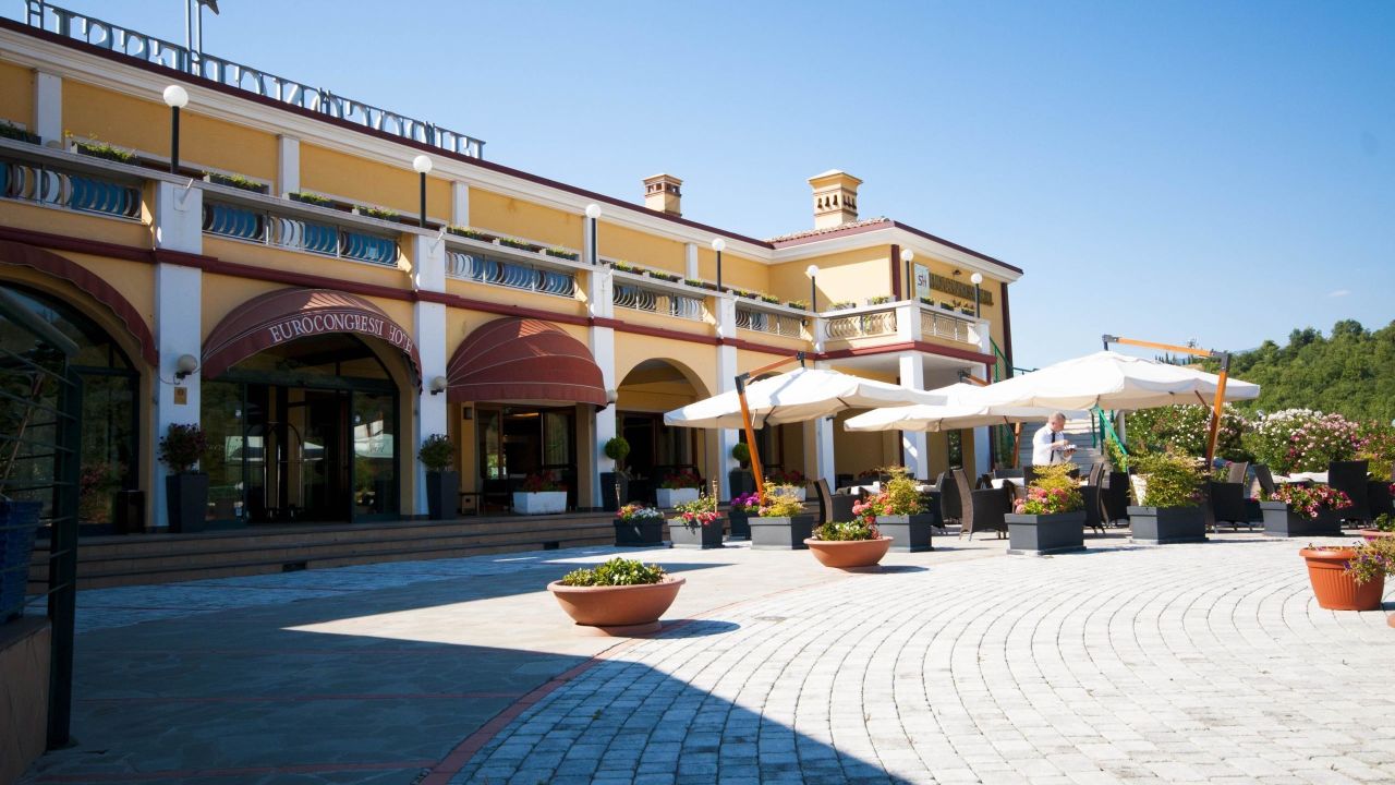 La Rondinaia in Eurocongressi Hotel-Mai 2025