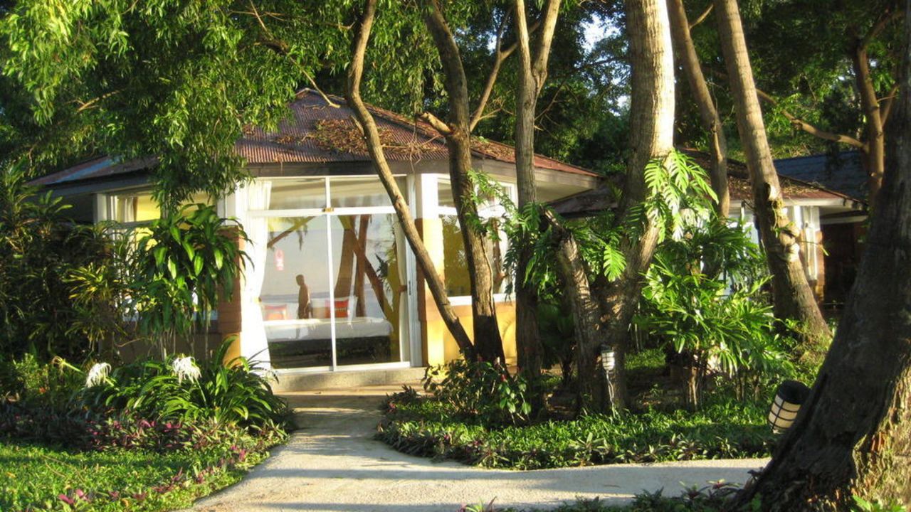 Lipa Lovely Resort Hotel-August 2025