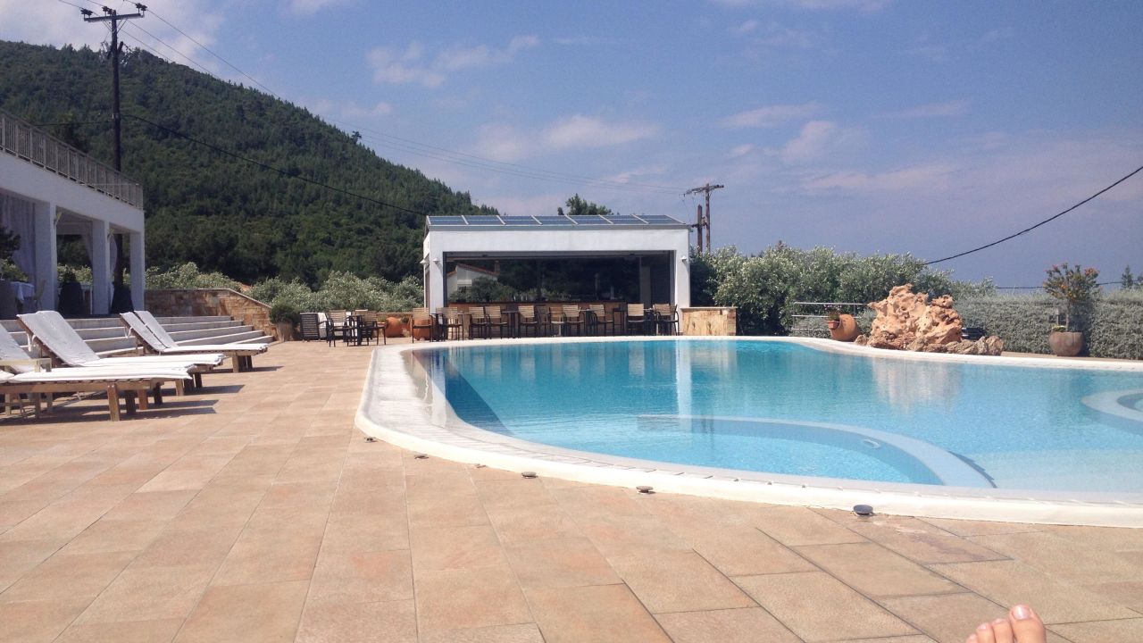 Louloudis Boutique Hotel-April 2025