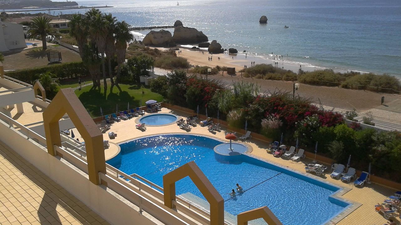 Luar Hotel-April 2025