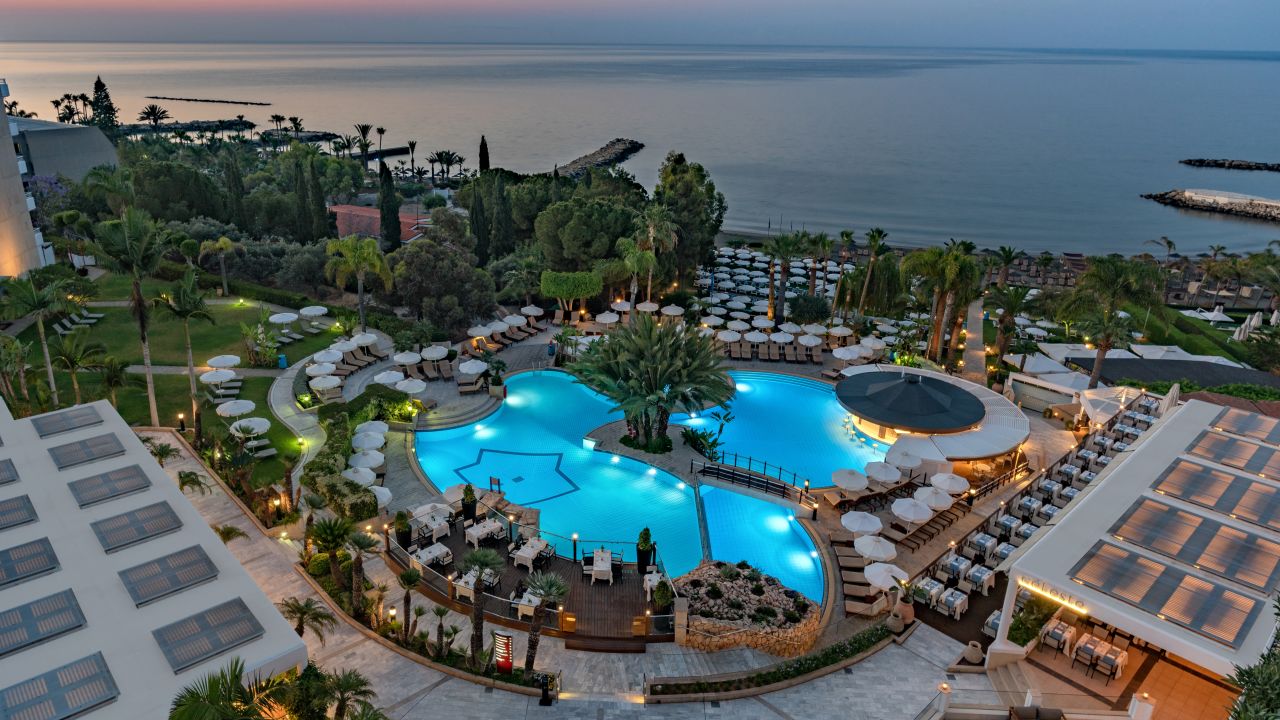 Mediterranean Beach Hotel-Mai 2024