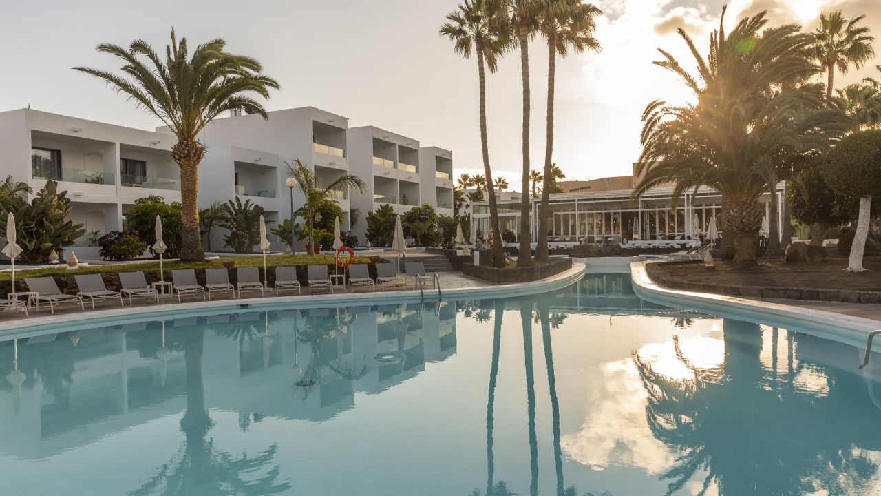 Oasis Lanz Beach Mate Hotel-April 2025