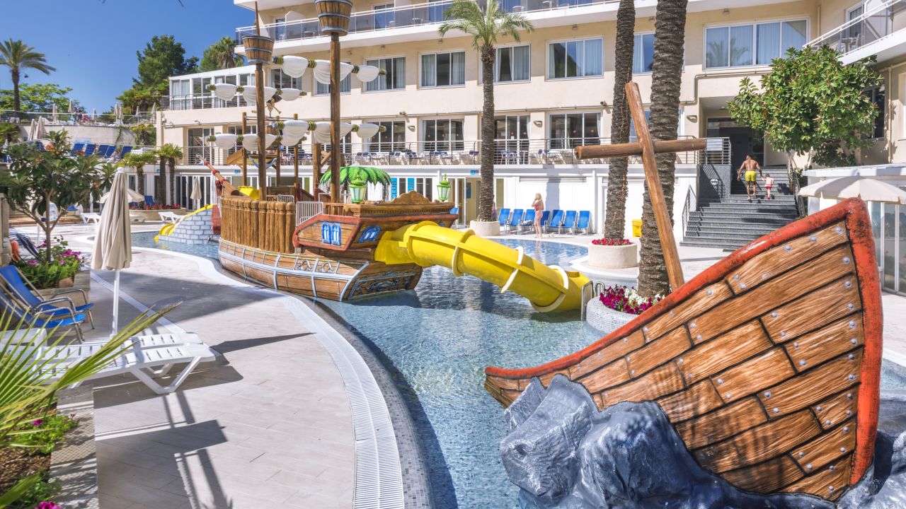 Oasis Park Splash Hotel-Mai 2025