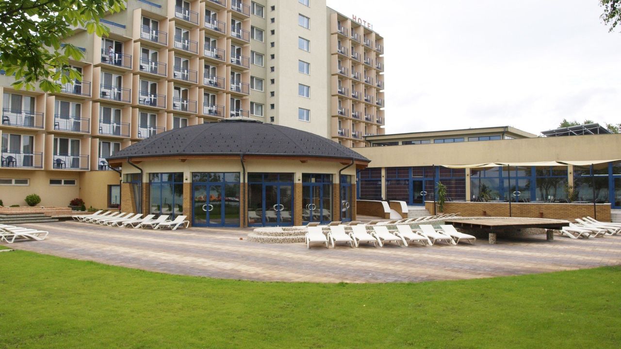 Premium Panorama Hotel-April 2024