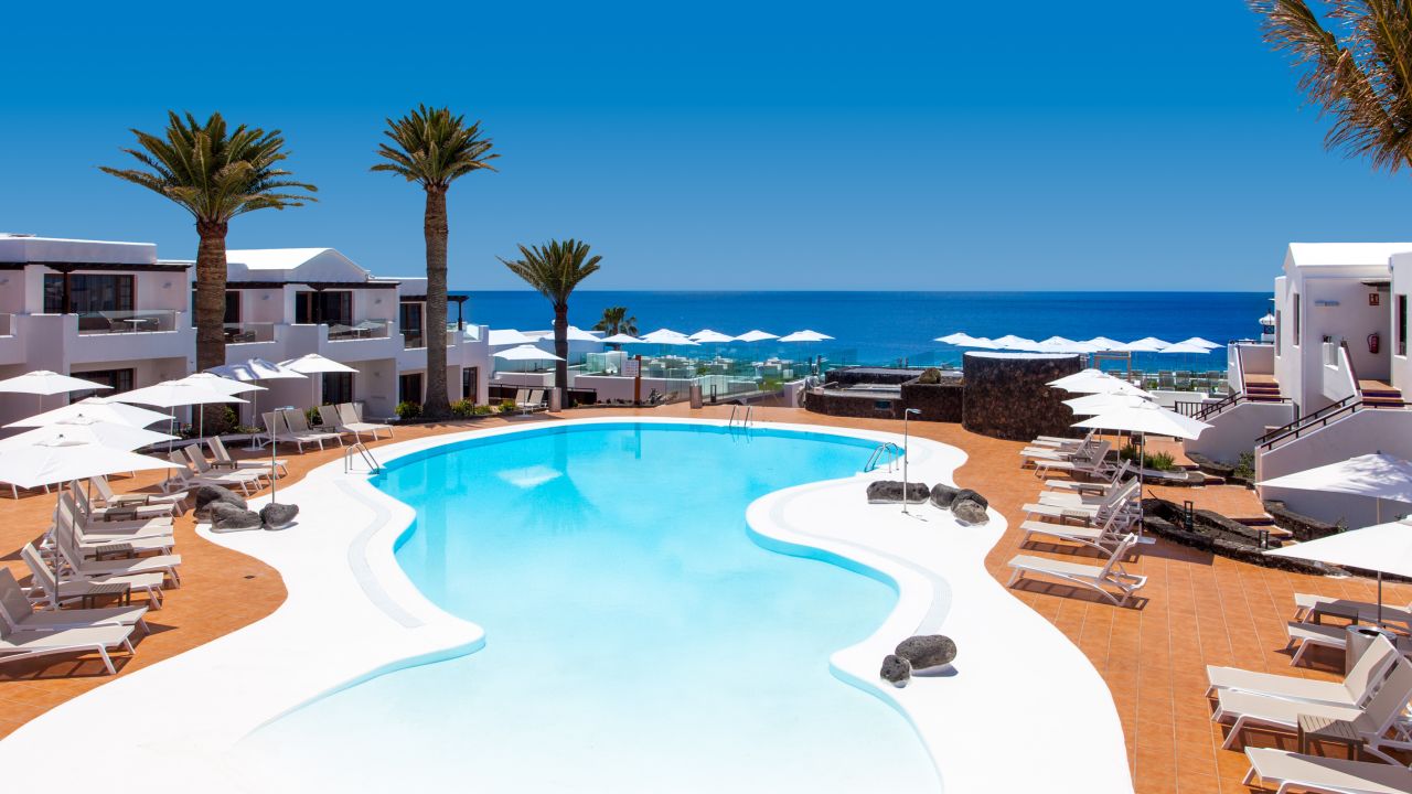R2 Bahia Kontiki Apartment Hotel-April 2025