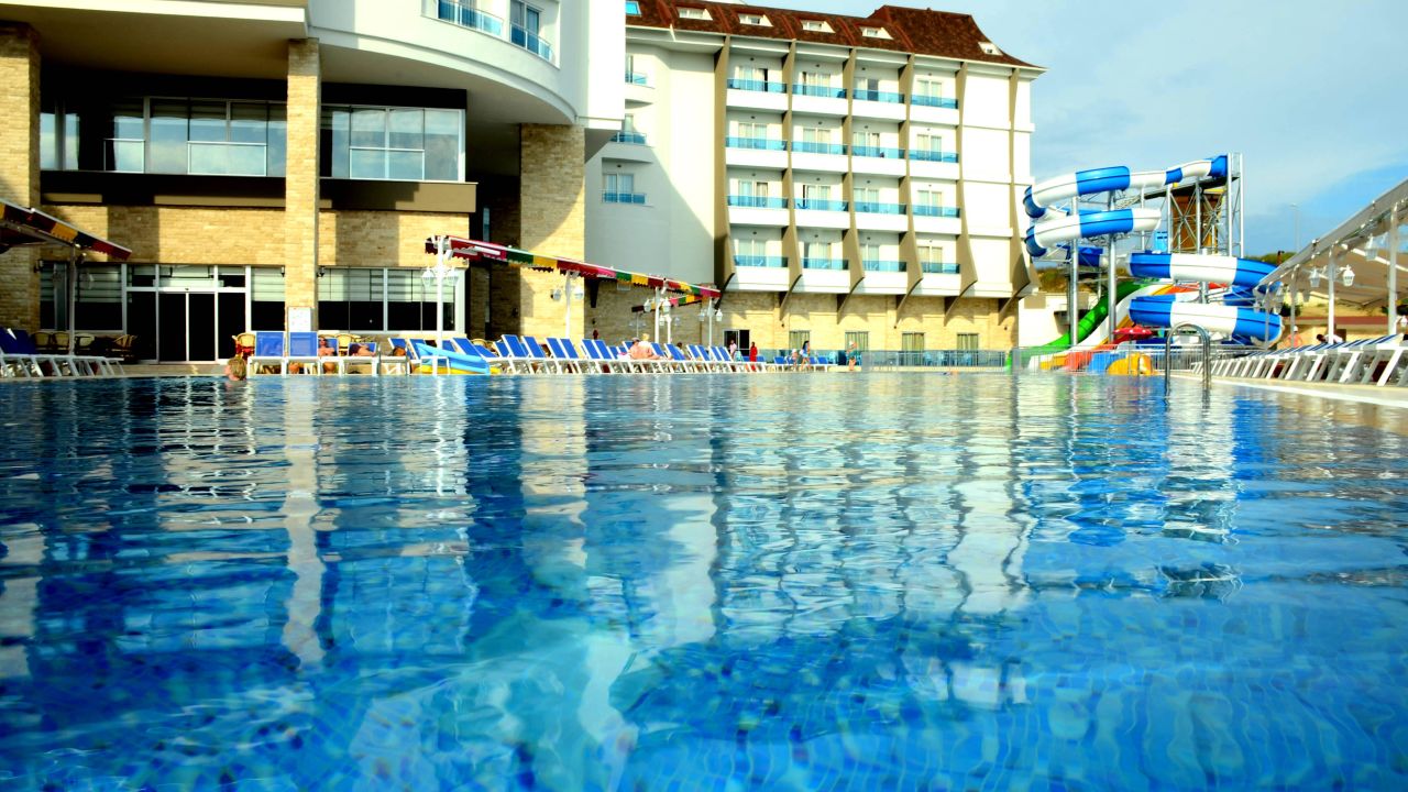Ramada Resort Side Hotel-Juni 2025