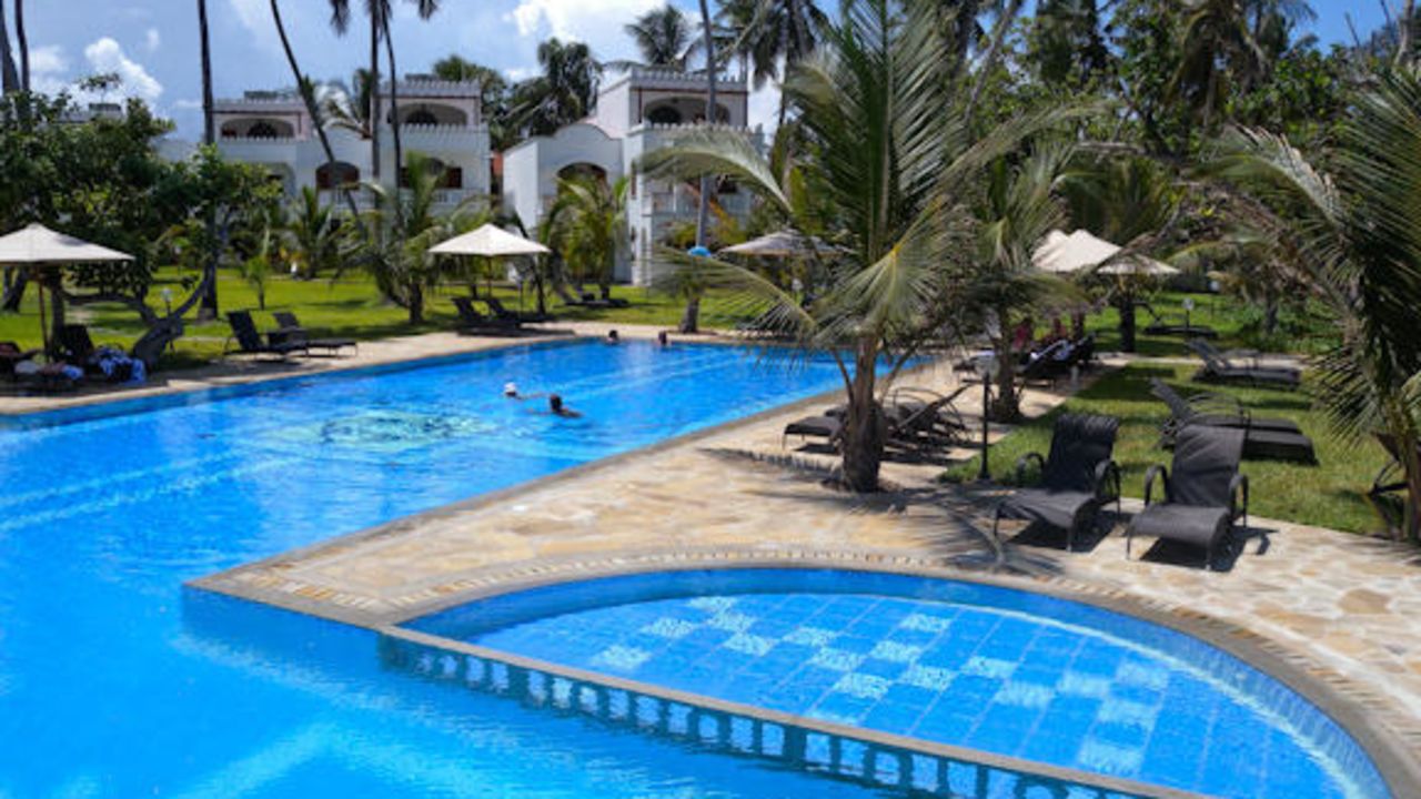 Resort Lantana Galu Beach Hotel-Mai 2024