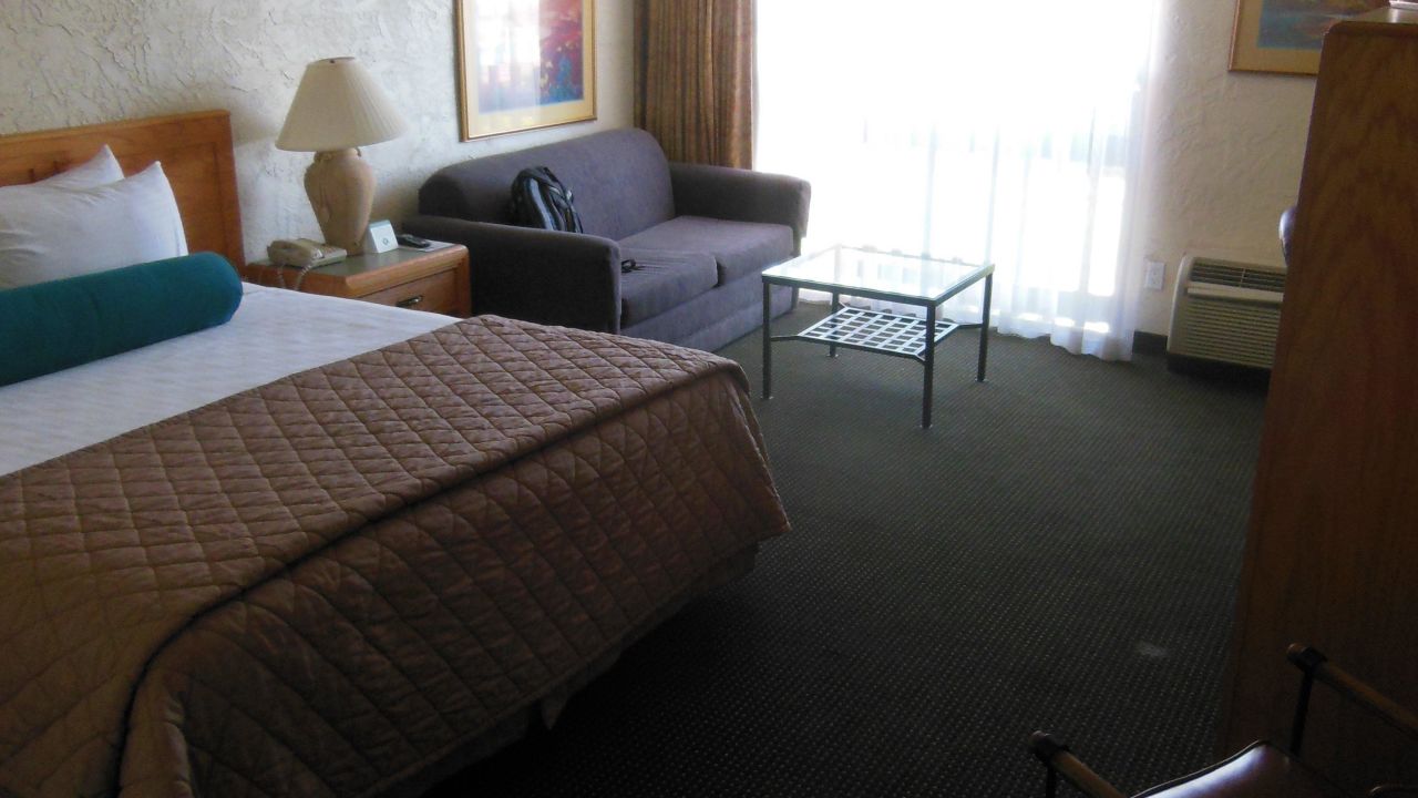Riverpark Inn Hotel-April 2024