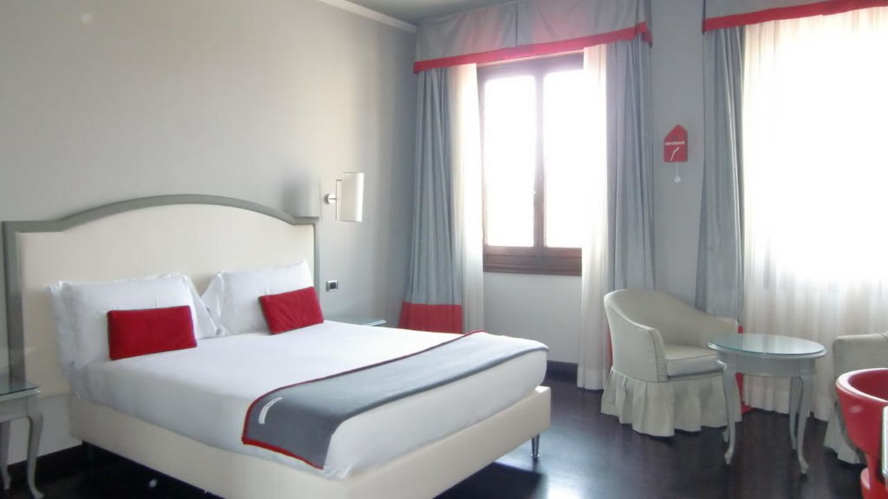 Rosso 23 Hotel-Mai 2025