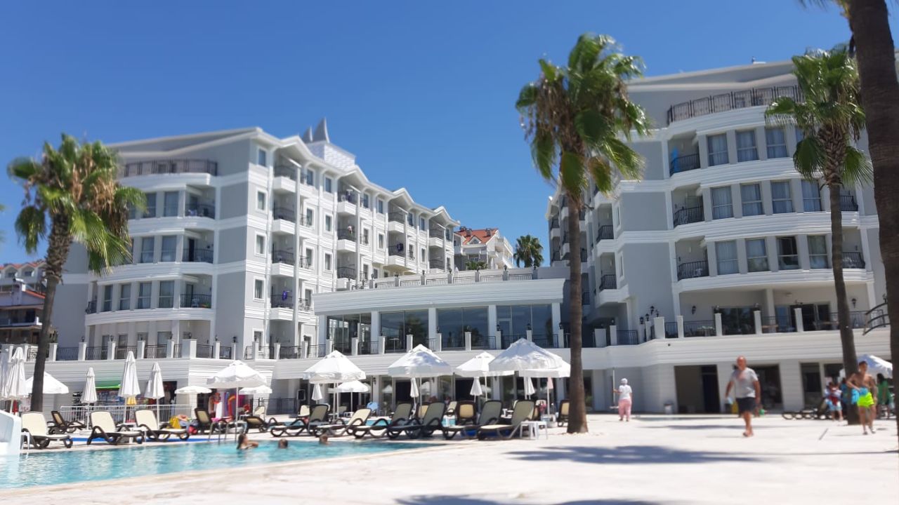 Royal Atlantis Beach Hotel-April 2024