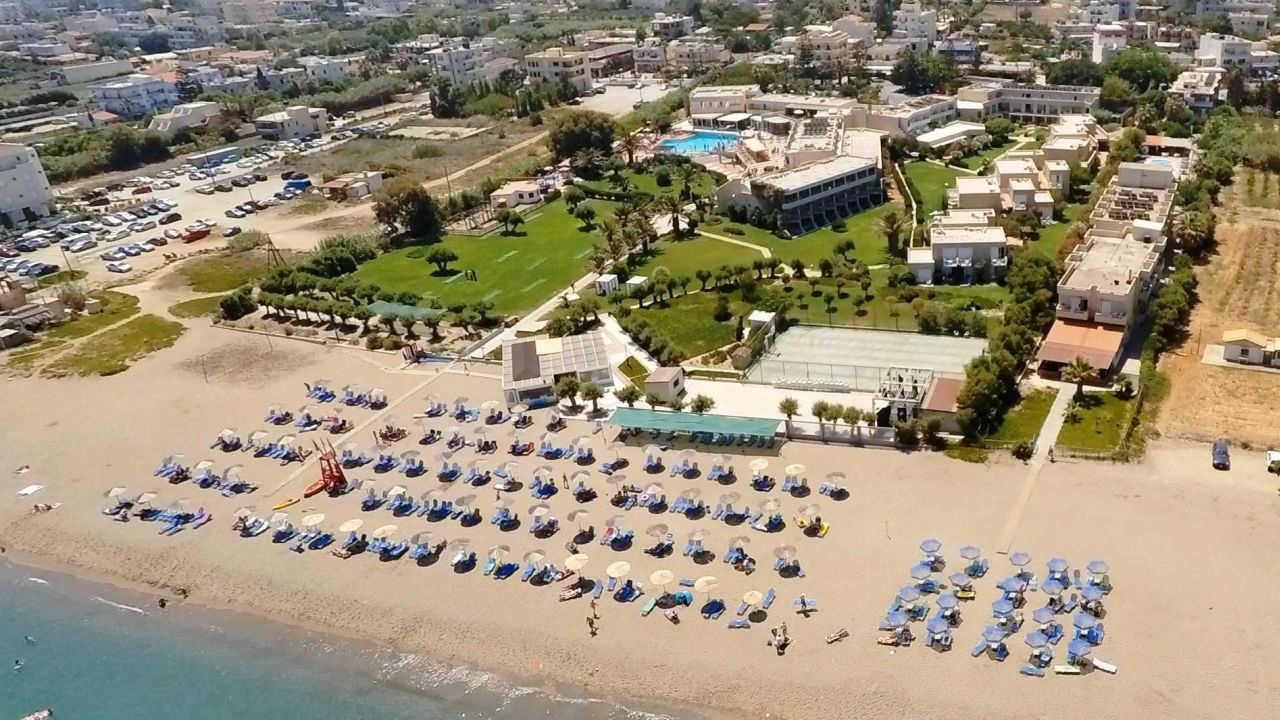 Santa Marina Beach Hotel-Mai 2024