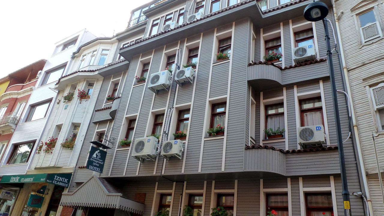 Spina Hotel-Juni 2025