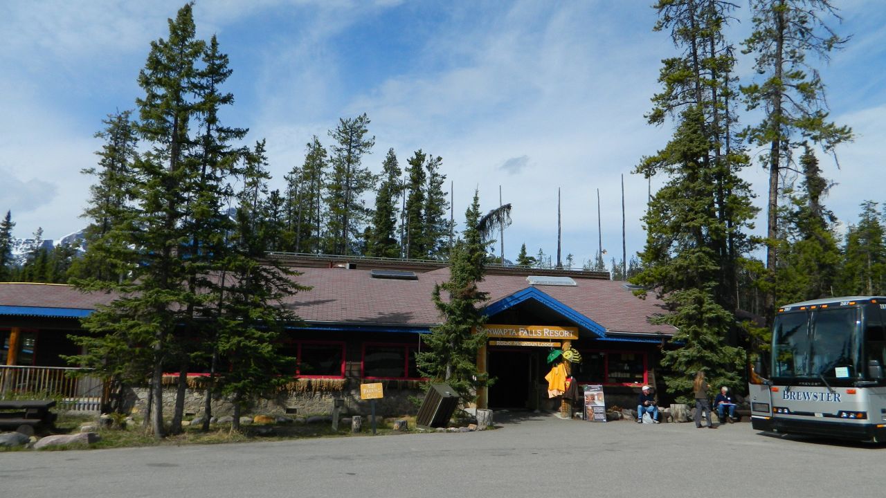 Sunwapta Falls Resort Hotel-April 2024