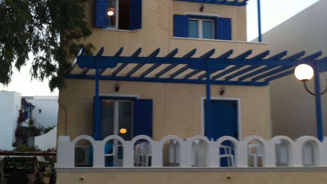 Villa Kamari Star Hotel-April 2025