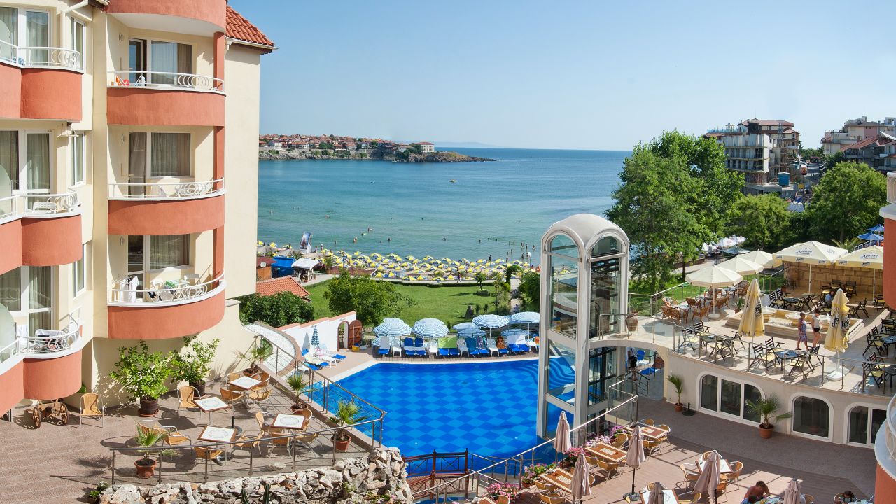 Villa List Hotel-April 2025