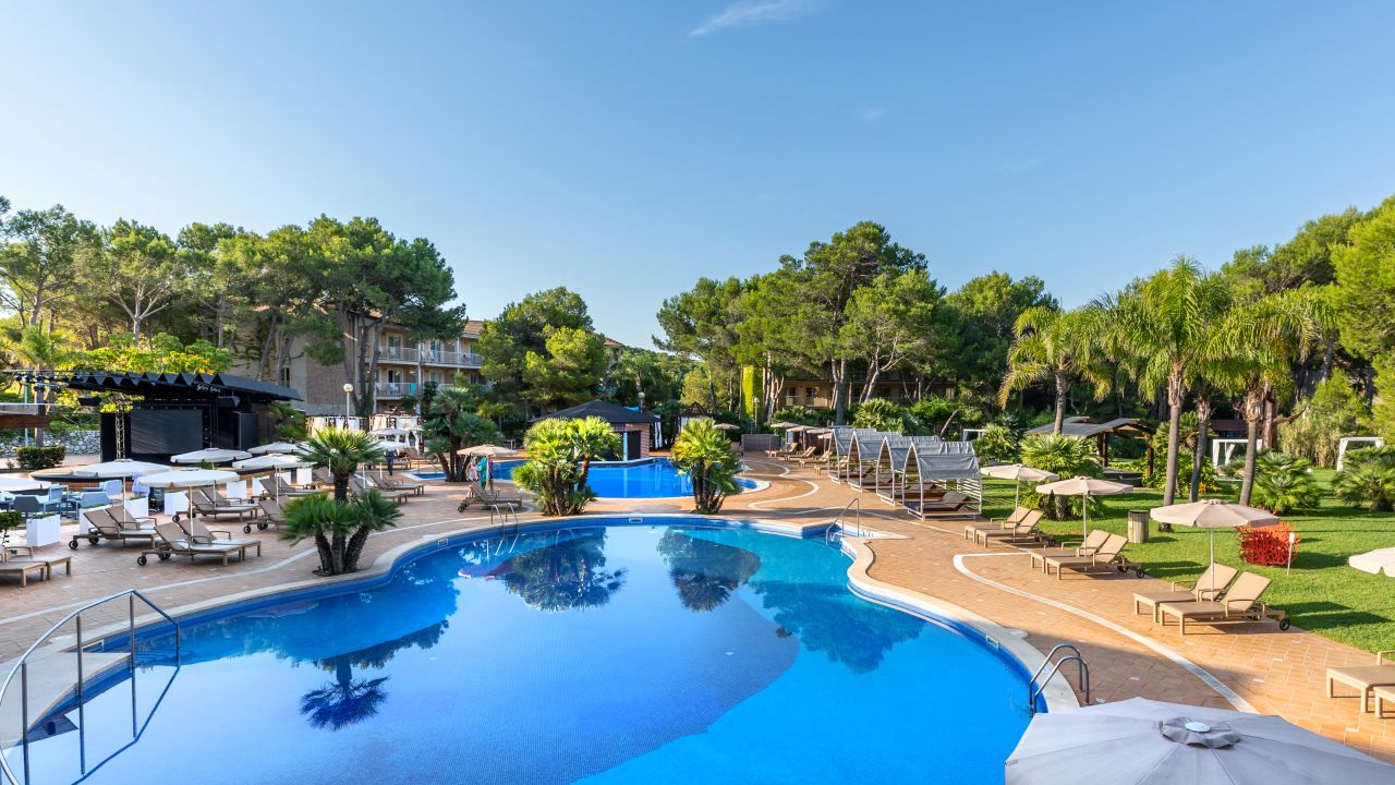 VIVA Suites & Spa Hotel-April 2025